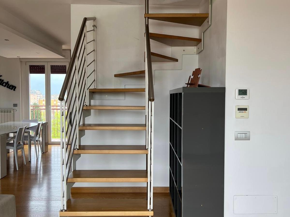 Penthouse Suite - Skyline View Busto Arsizio Esterno foto